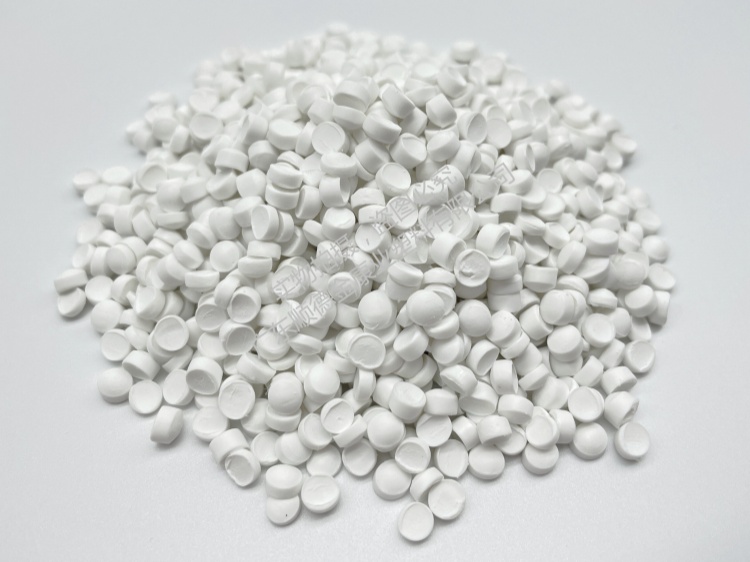 pvc硬質(zhì)顆粒 pvc硬質(zhì)顆粒